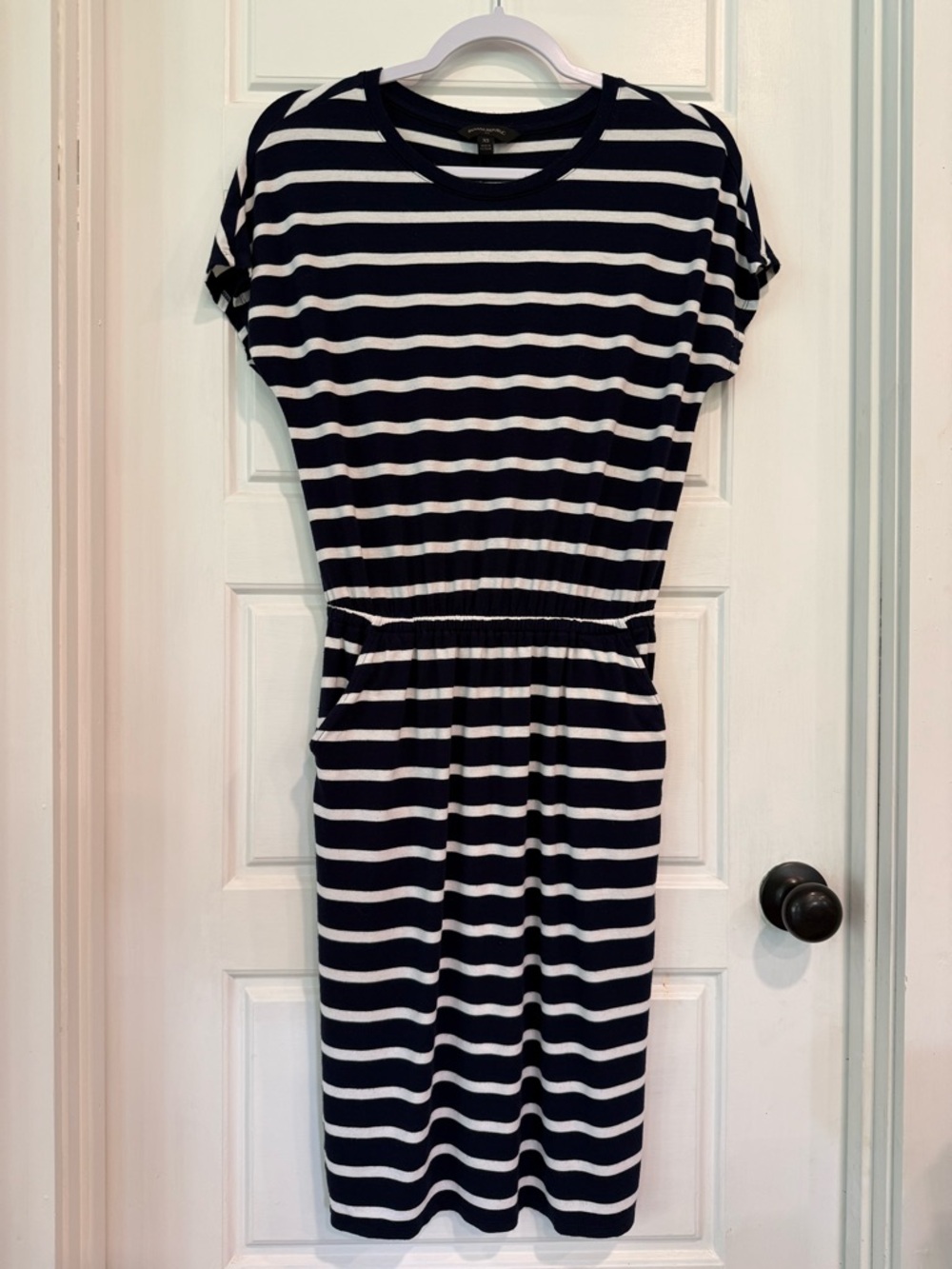 Banana Republic Navy White Striped Dress XS Short Sleeve Pocket Midi Dress
